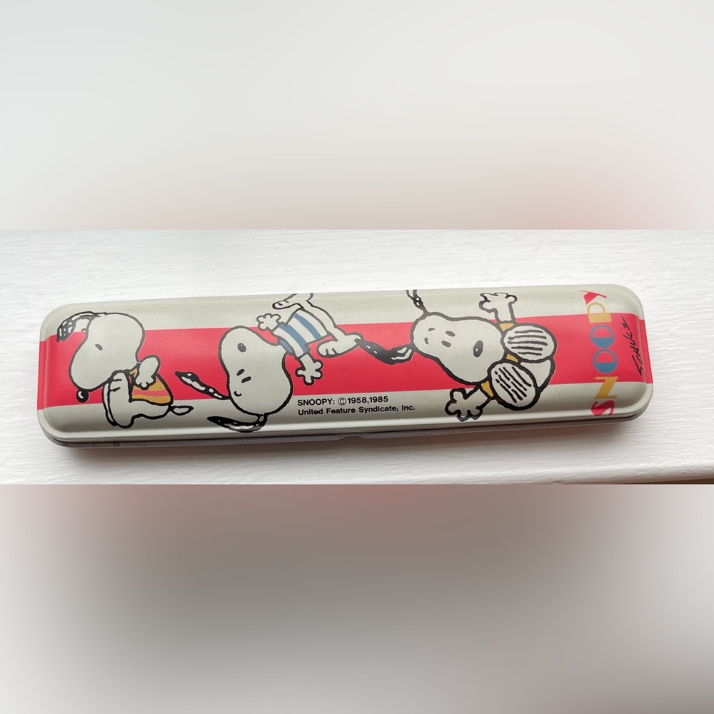 Vintage Peanuts Snoopy Metal Pen/Pencil Case 80’s Retro
